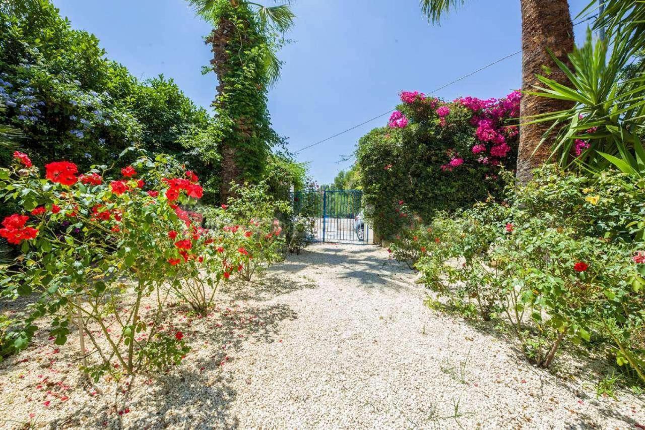 Suite House L'Isola Che Non C'E Fontane Bianche Exterior photo