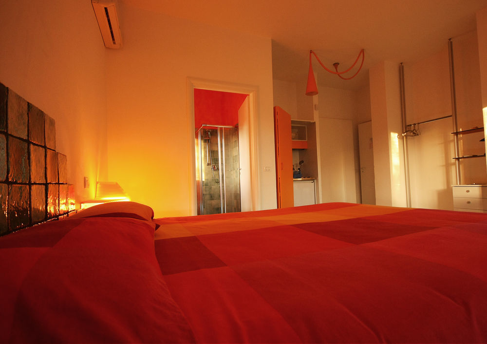 Suite House L'Isola Che Non C'E Fontane Bianche Exterior photo