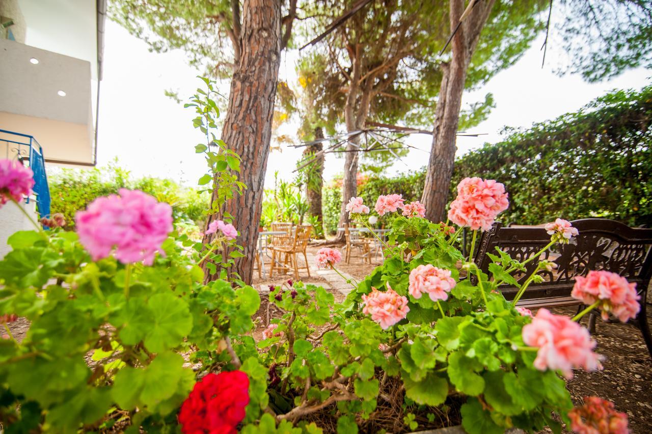 Suite House L'Isola Che Non C'E Fontane Bianche Exterior photo